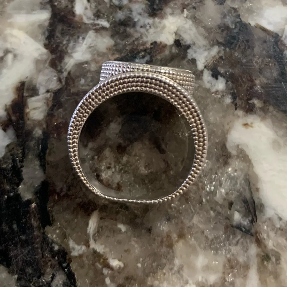 GUCCI GG Unisex Ring, Sterling Silver 925, Gucci Size 19, Approx. USA Size 8.75